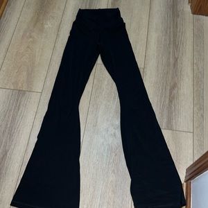 Aerie cross over flare leggings!